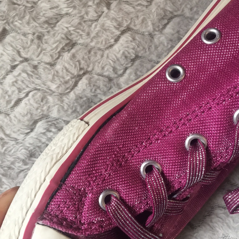 Converse - Picture 3 of 4